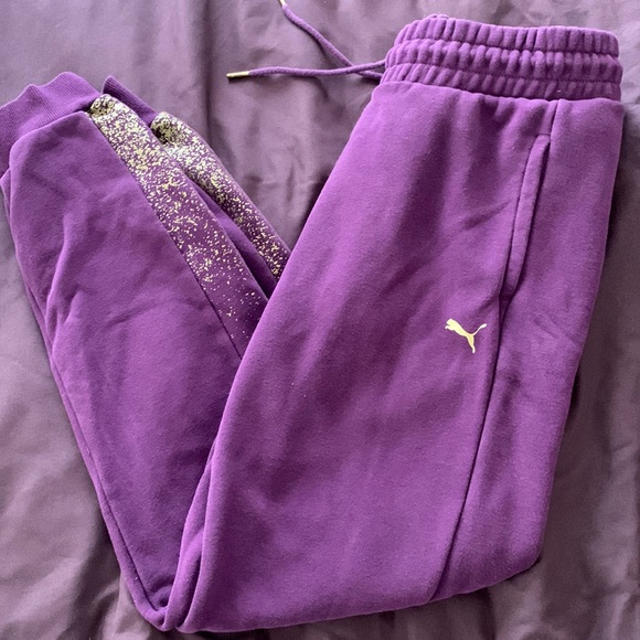 Puma Joggers-EUC - Picture 1 of 5
